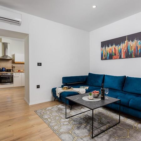 Cosy&Lux On Main Square, Korzo Rijeka Apartment Luaran gambar