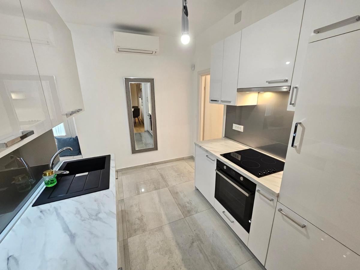 Cosy&Lux On Main Square, Korzo Rijeka Apartment Luaran gambar